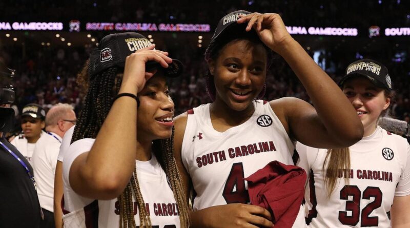 Women's college basketball power rankings: South Carolina is preseason